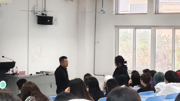 tyc234cc太阳成集团第六十期“中原陶瓷大讲堂”——“智能卫浴产品的创新设计”